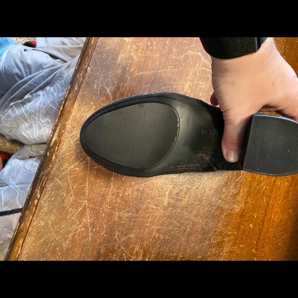 NWOT Gray with floral booties - Picture 6 of 11